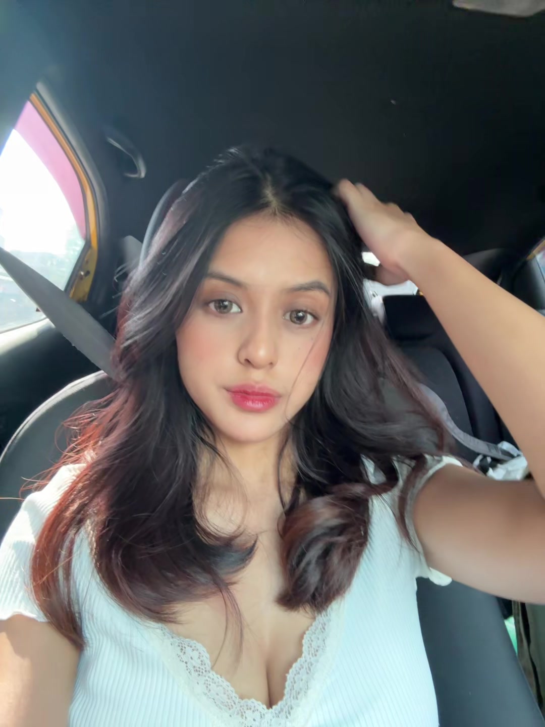 @zzneya