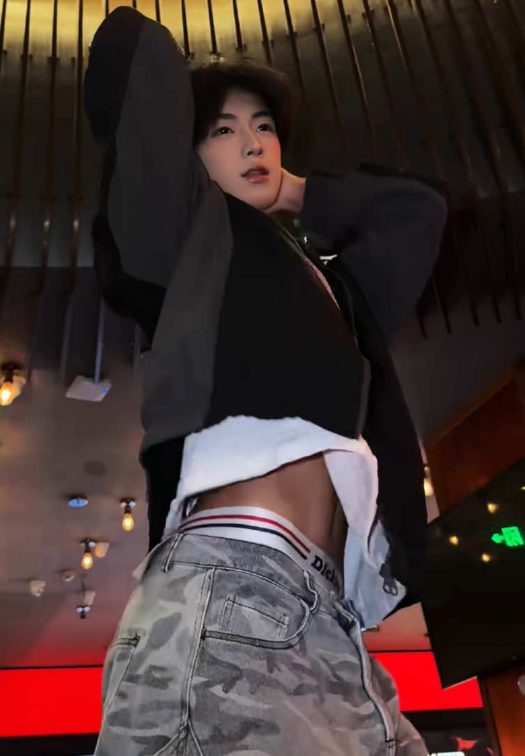 @CHHBHB