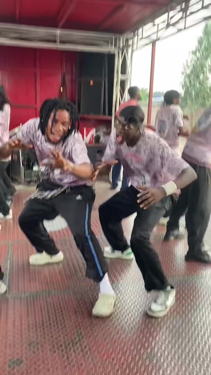 @tontonchic dance