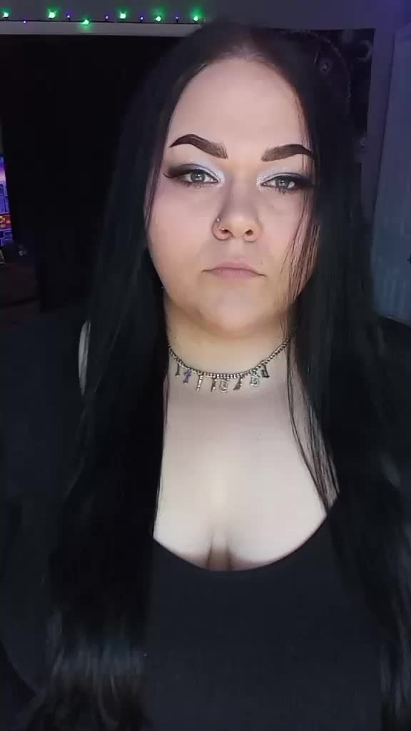 @Kakeface Karlee🖤