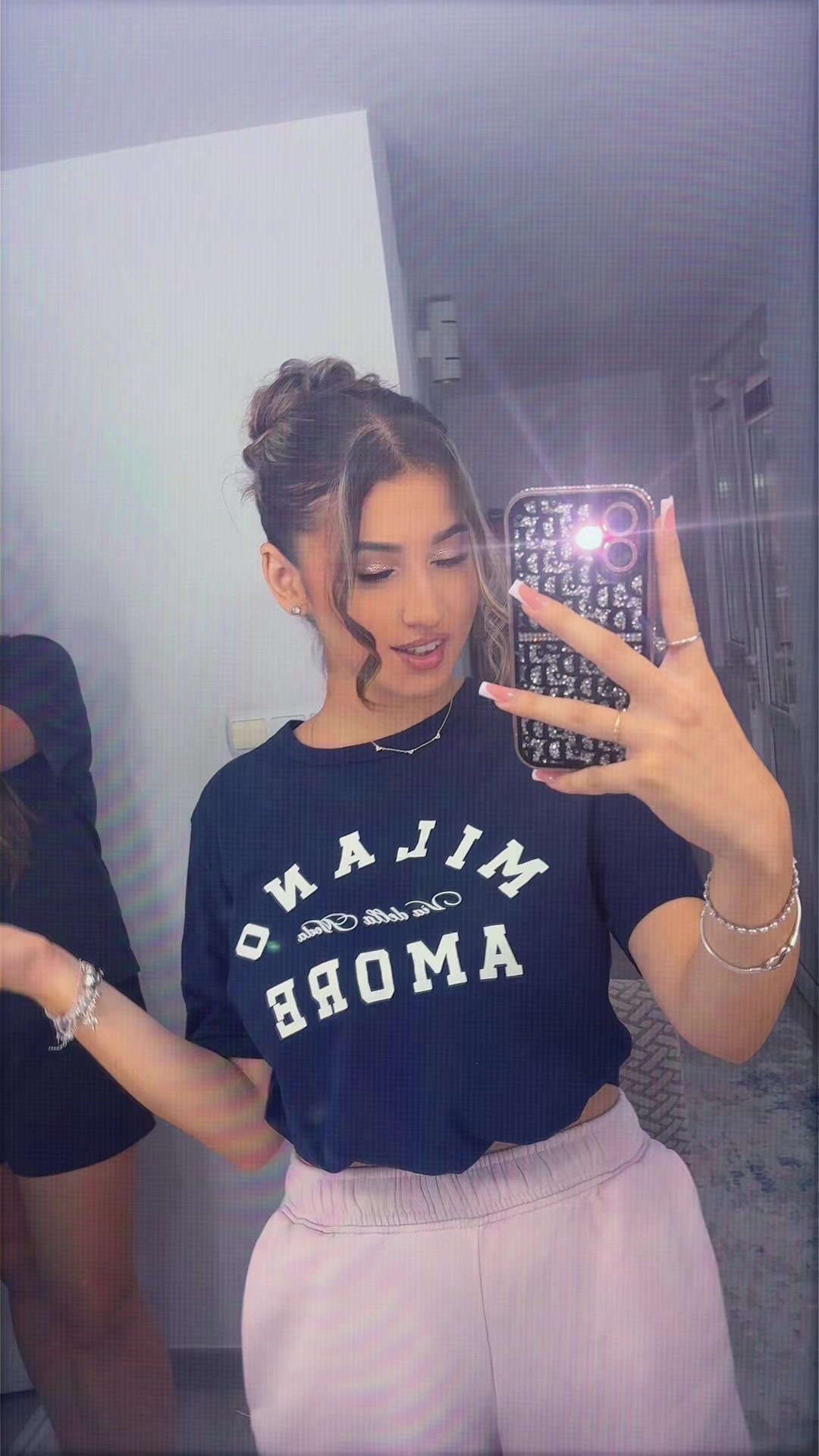 @🖤