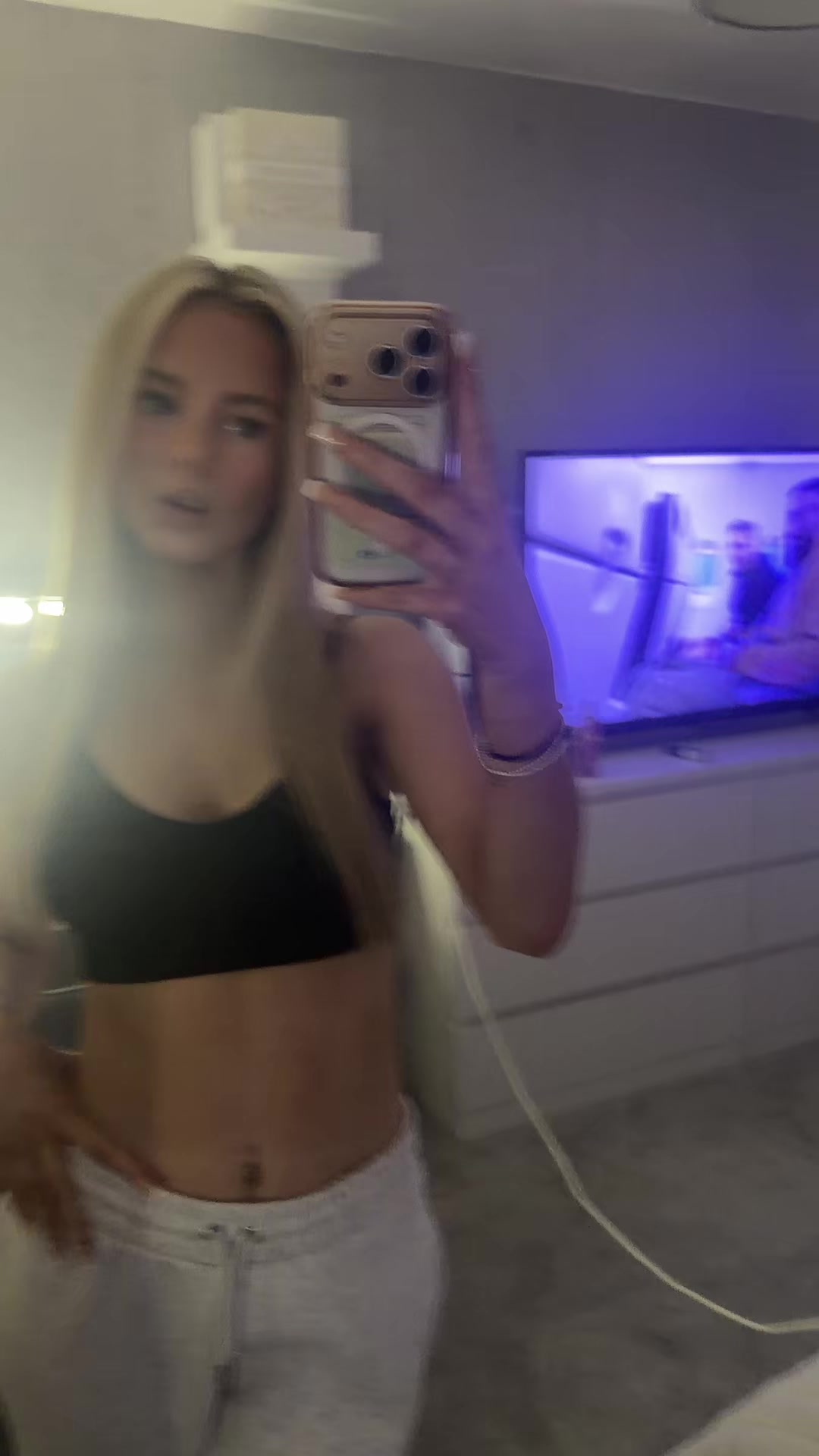 @user25317104879