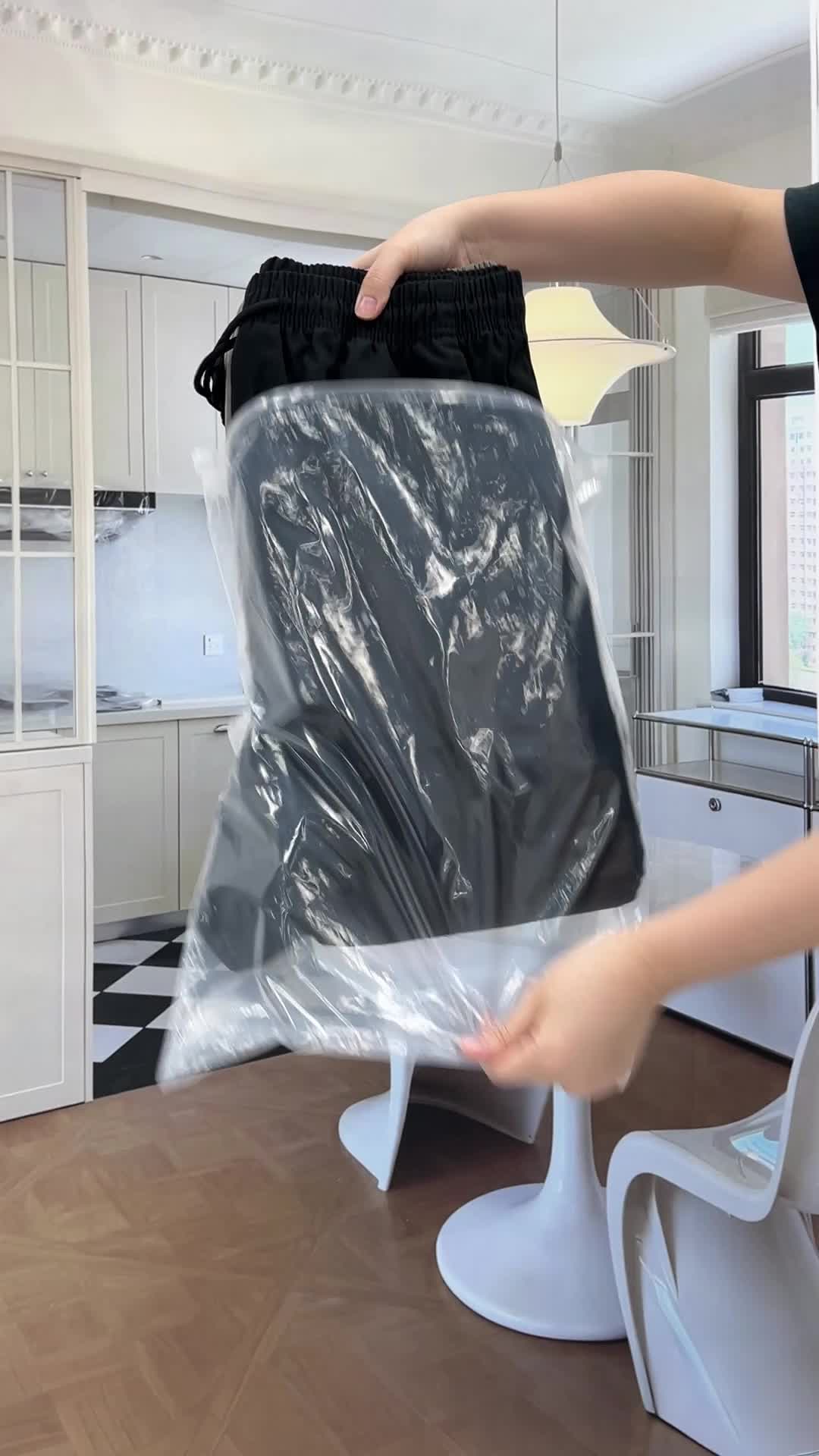 @piudbiluw4v