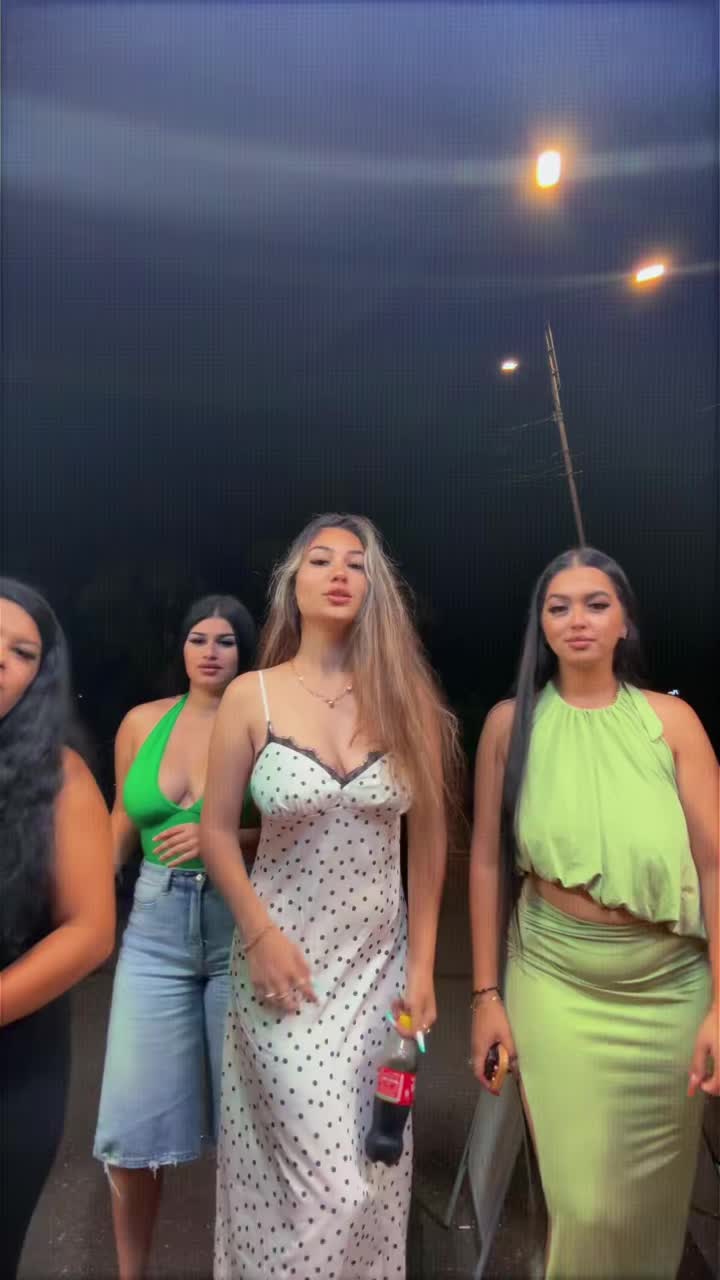 @Deeadenisa