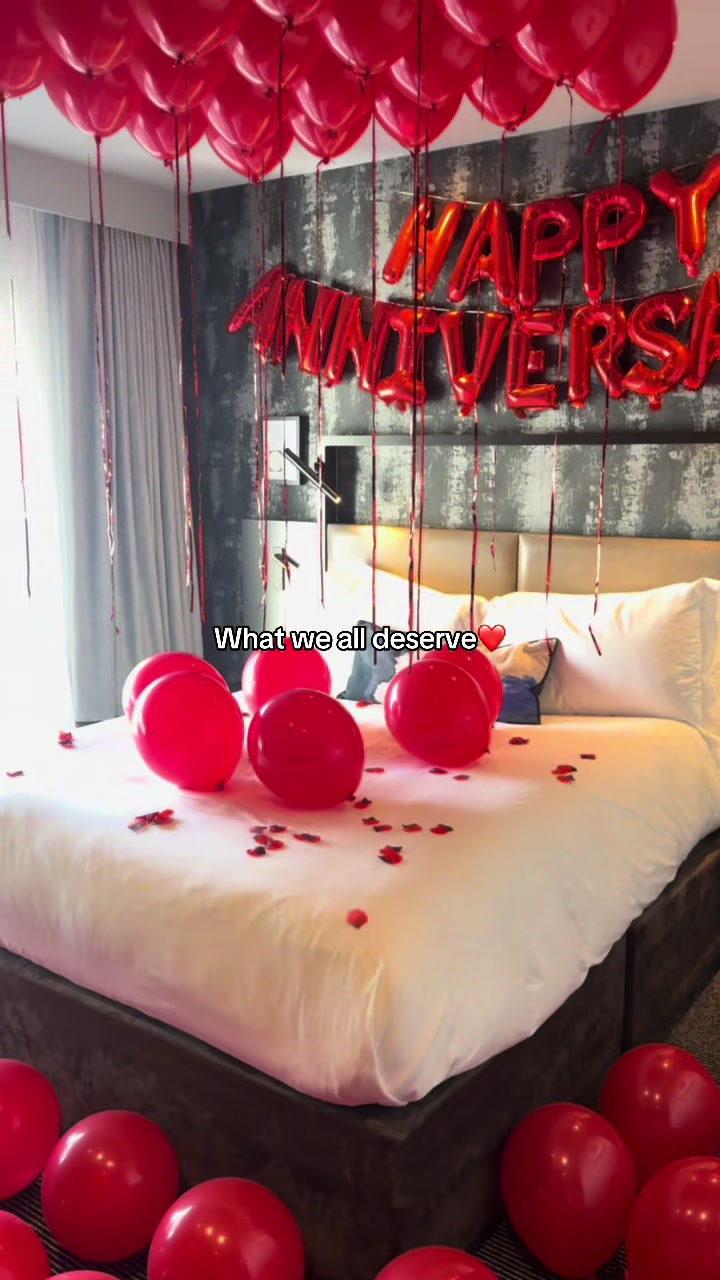 @littleballoonscompany ♛