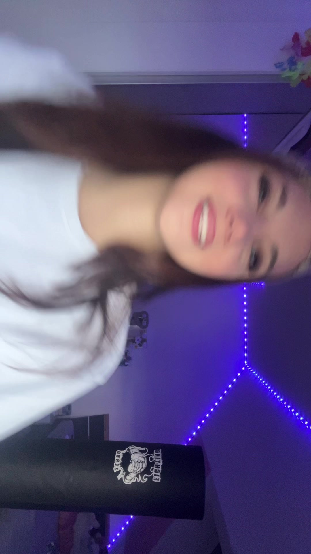 @🥥