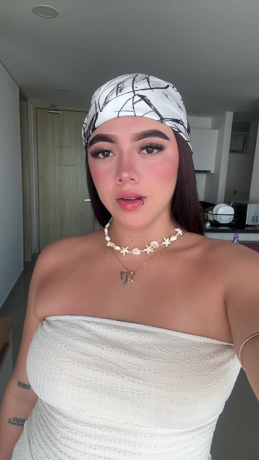 @𝓤𝓻𝓪𝓷𝓲𝓪👸🏼.