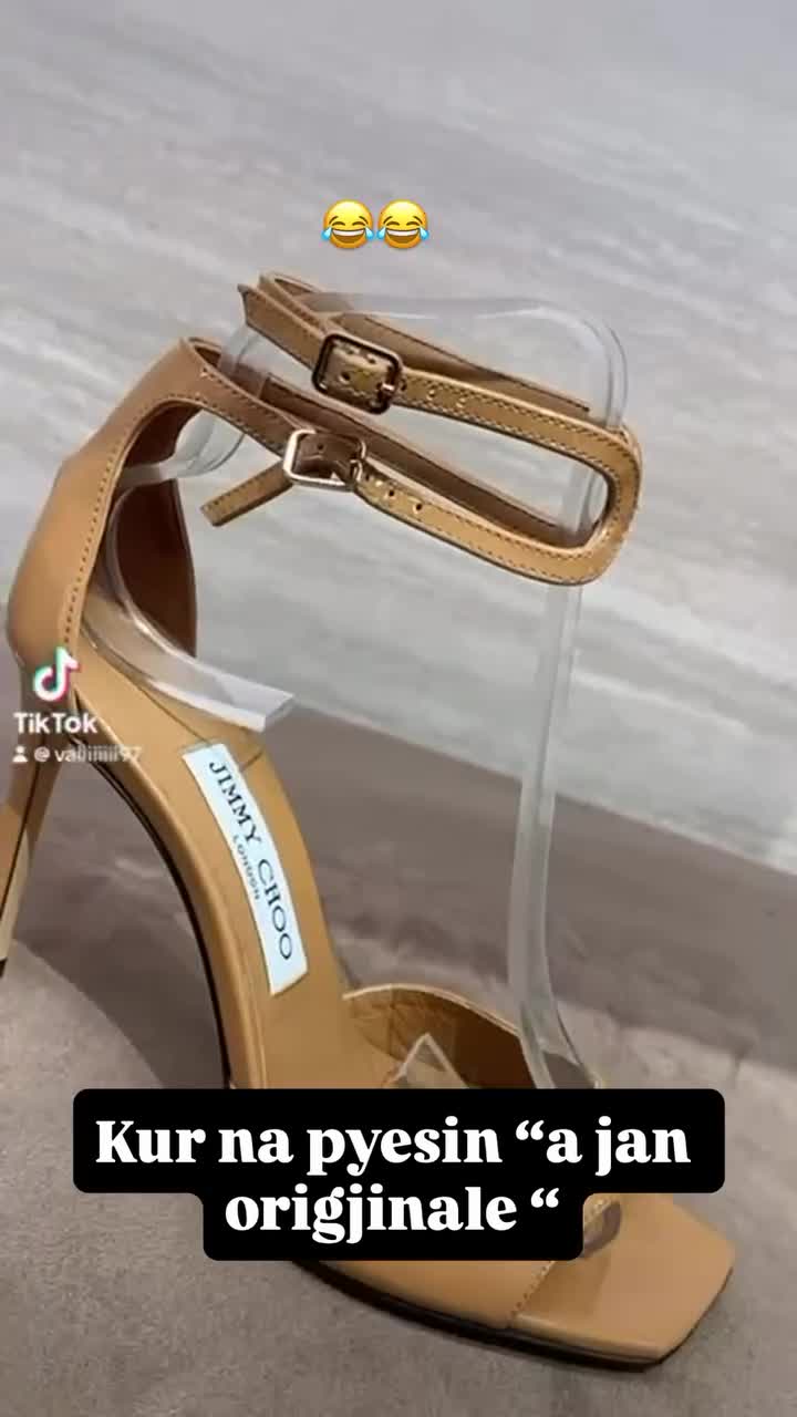 @elvinasdeluxe