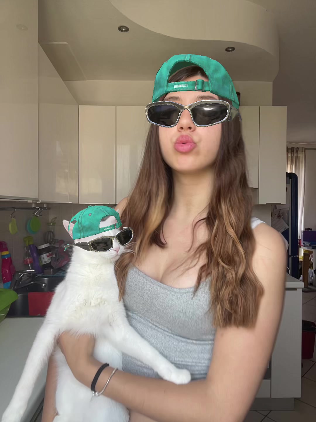 @sofiuzzaaa_spamm
