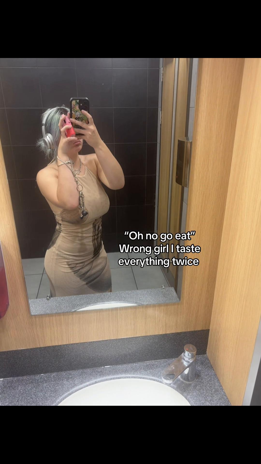 @Sienna 🧟&zwj;♀️🏹
