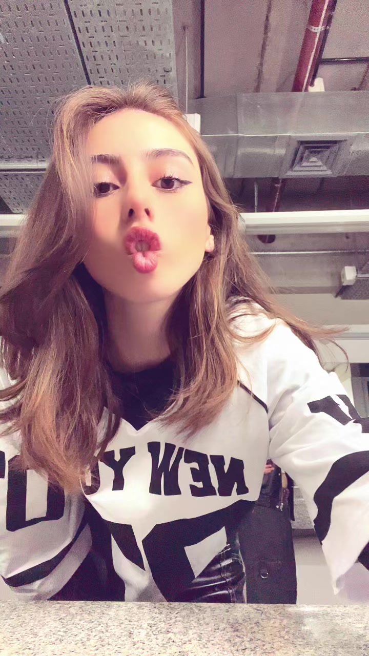 @Mumi 🪩