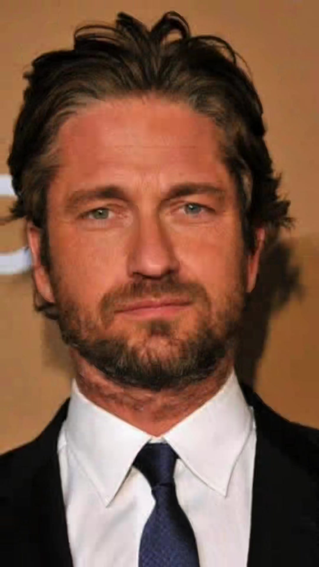 @Gerard butler