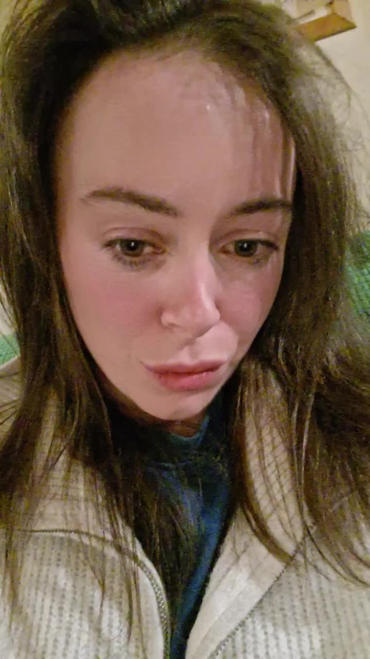 @lollyybmnqh