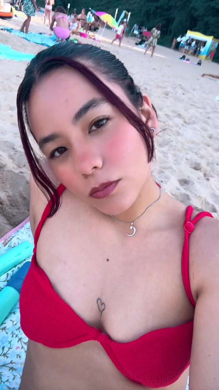 @Kristhell_05