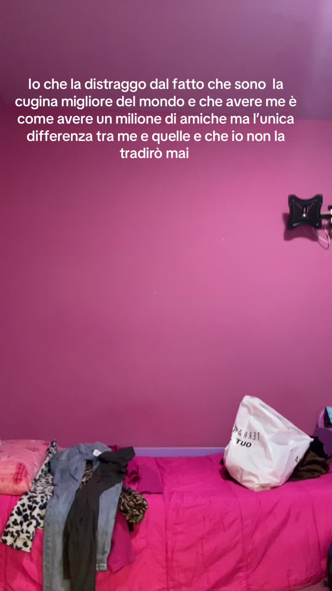 @Valeria_ottaa