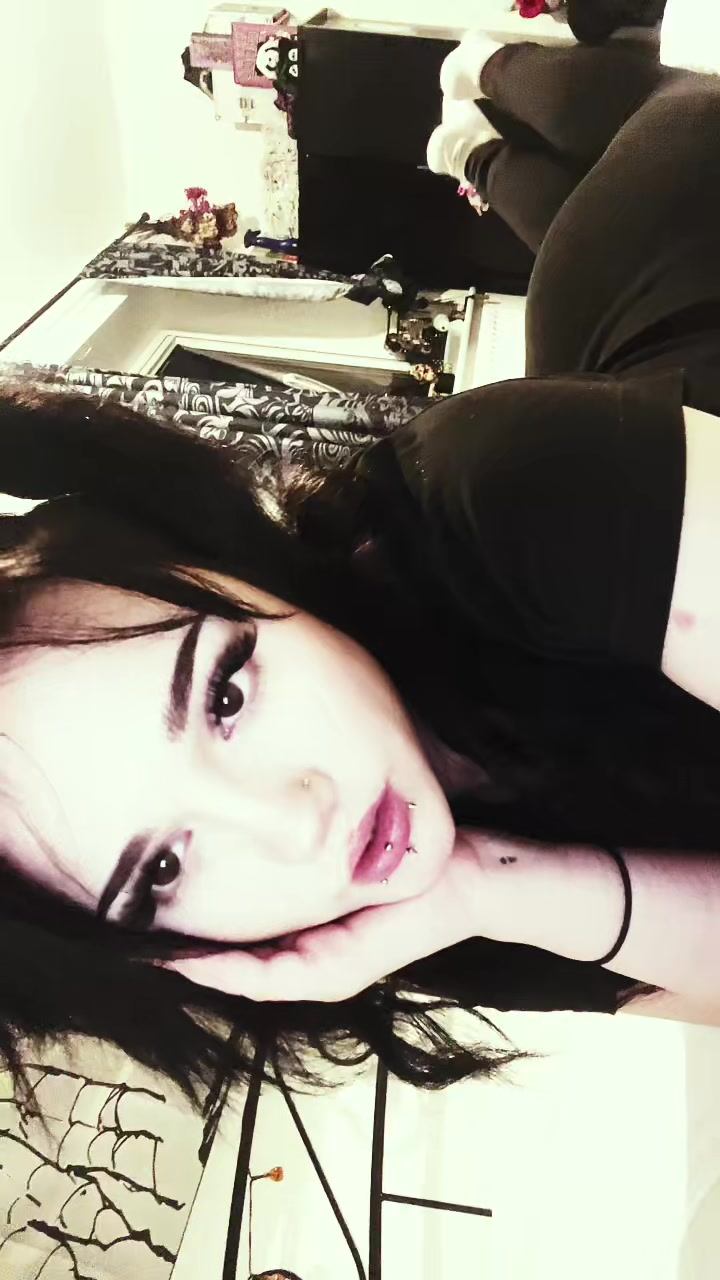 @๐๐พ๐ธ๏ธ