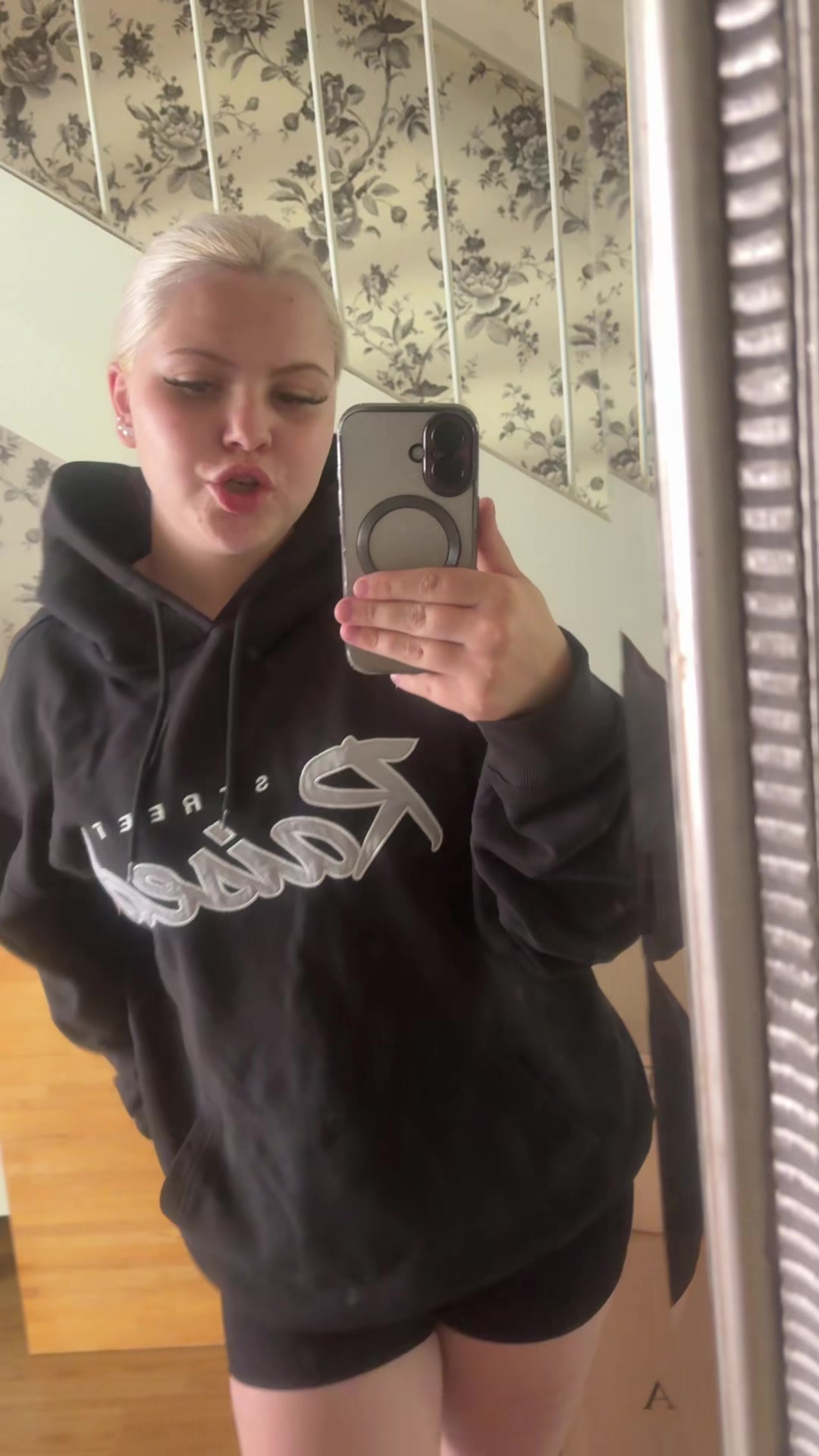 @julia_kimbardh