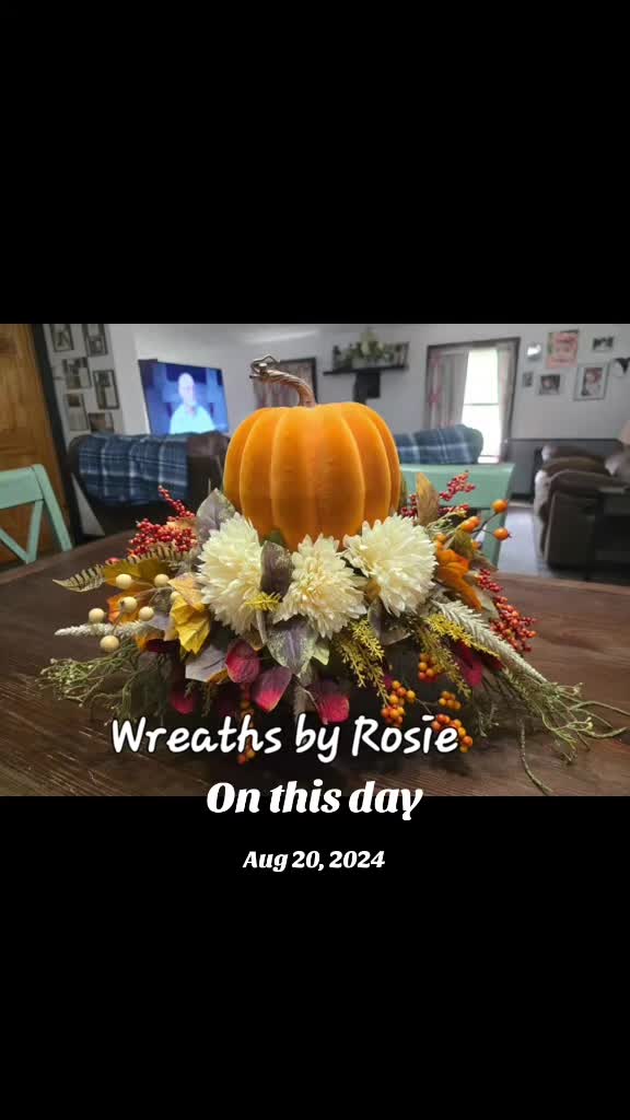 @RosiePosie, WreathsbyRosie❌️