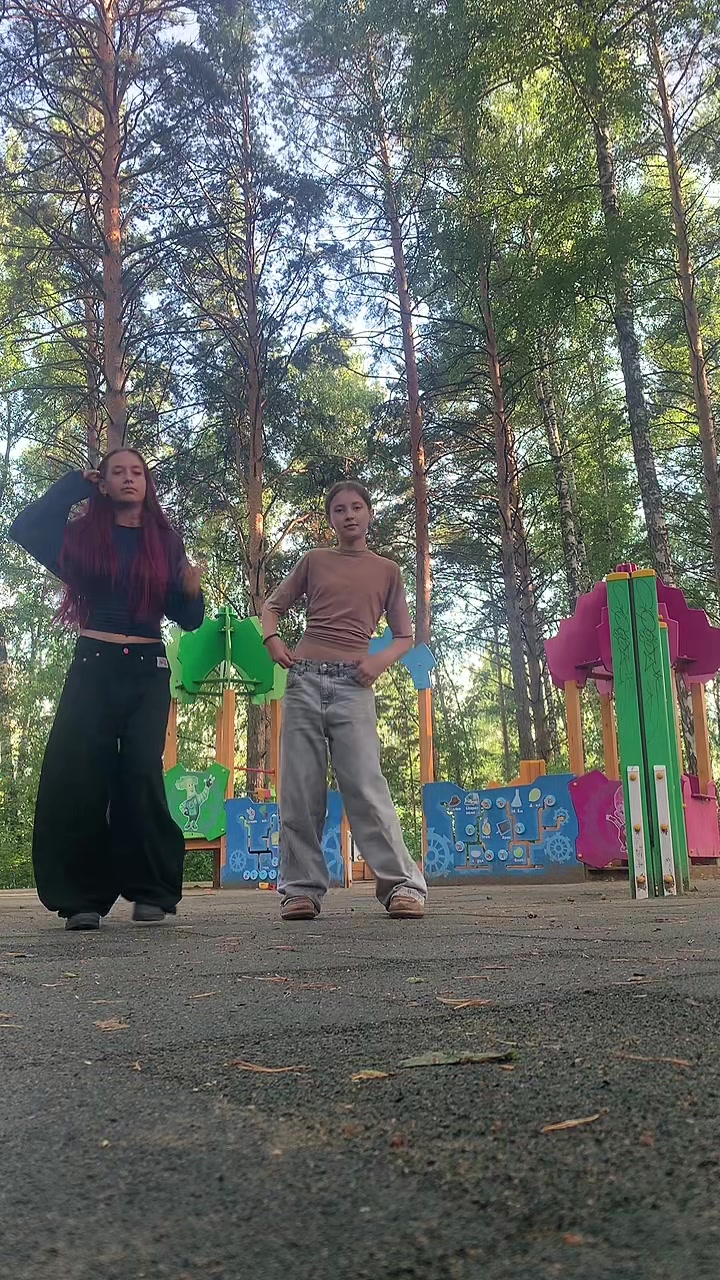 @чернаяяя👀