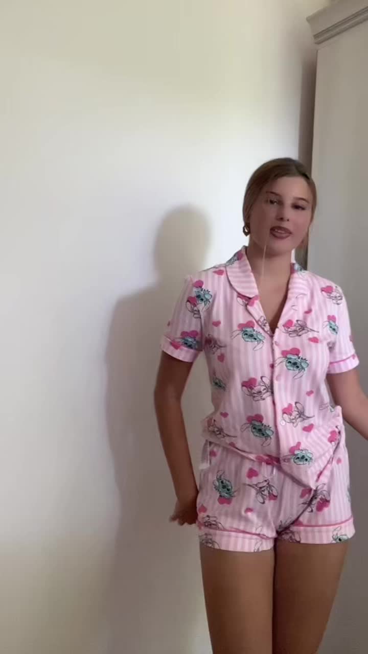 @𝒩𝒶𝓉𝒶́𝓁𝓁𝒾𝒶𝒽