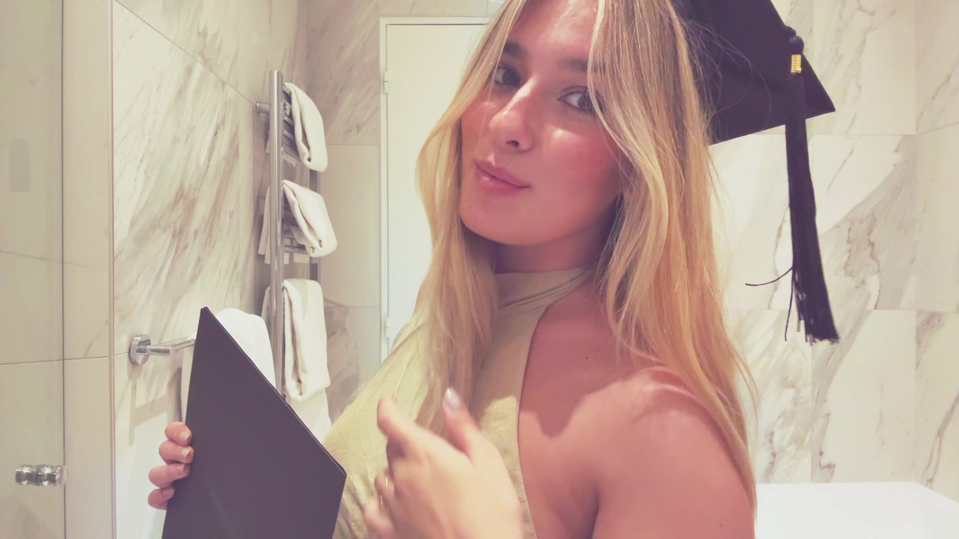 @adri agüí