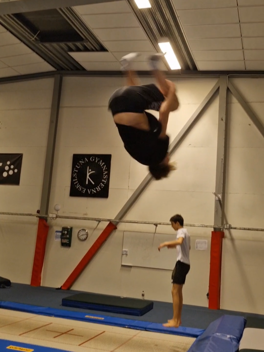@Limmers flips