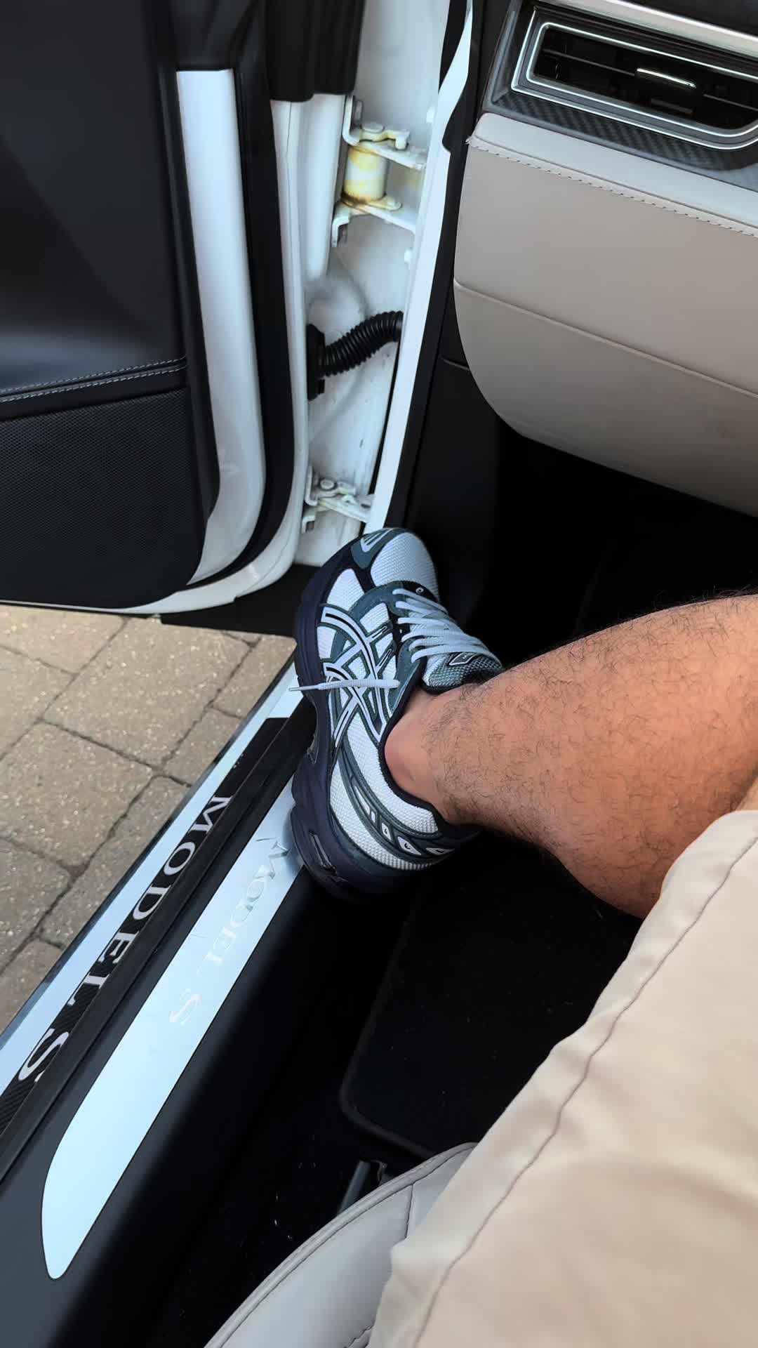 @theselectedshopper