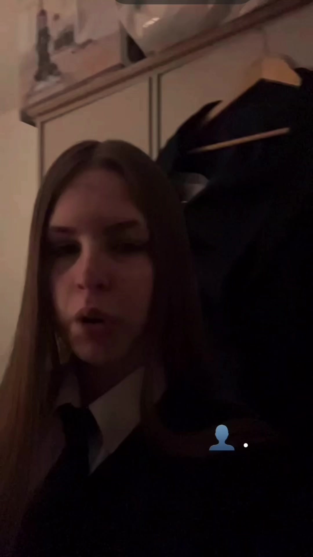 @👤