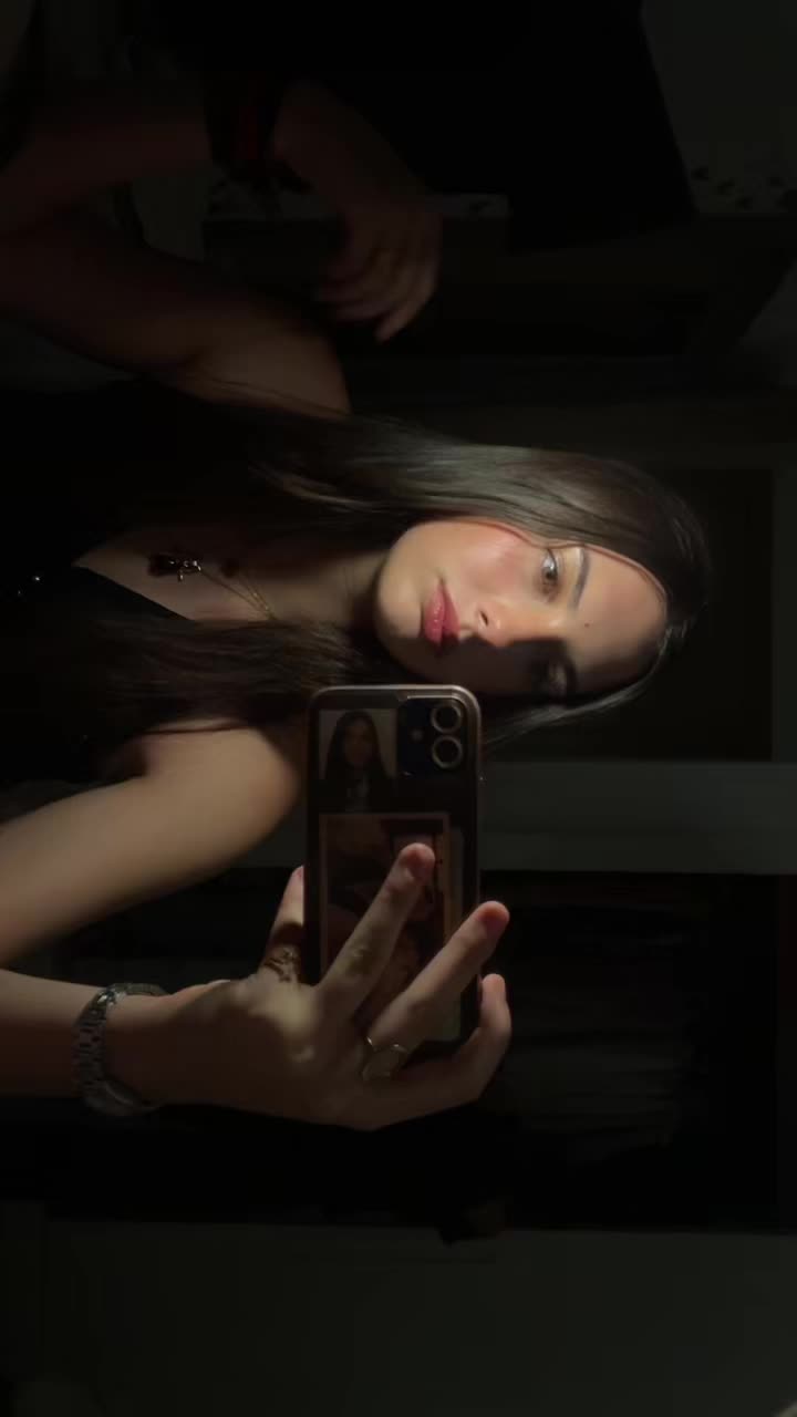 @elena⁷