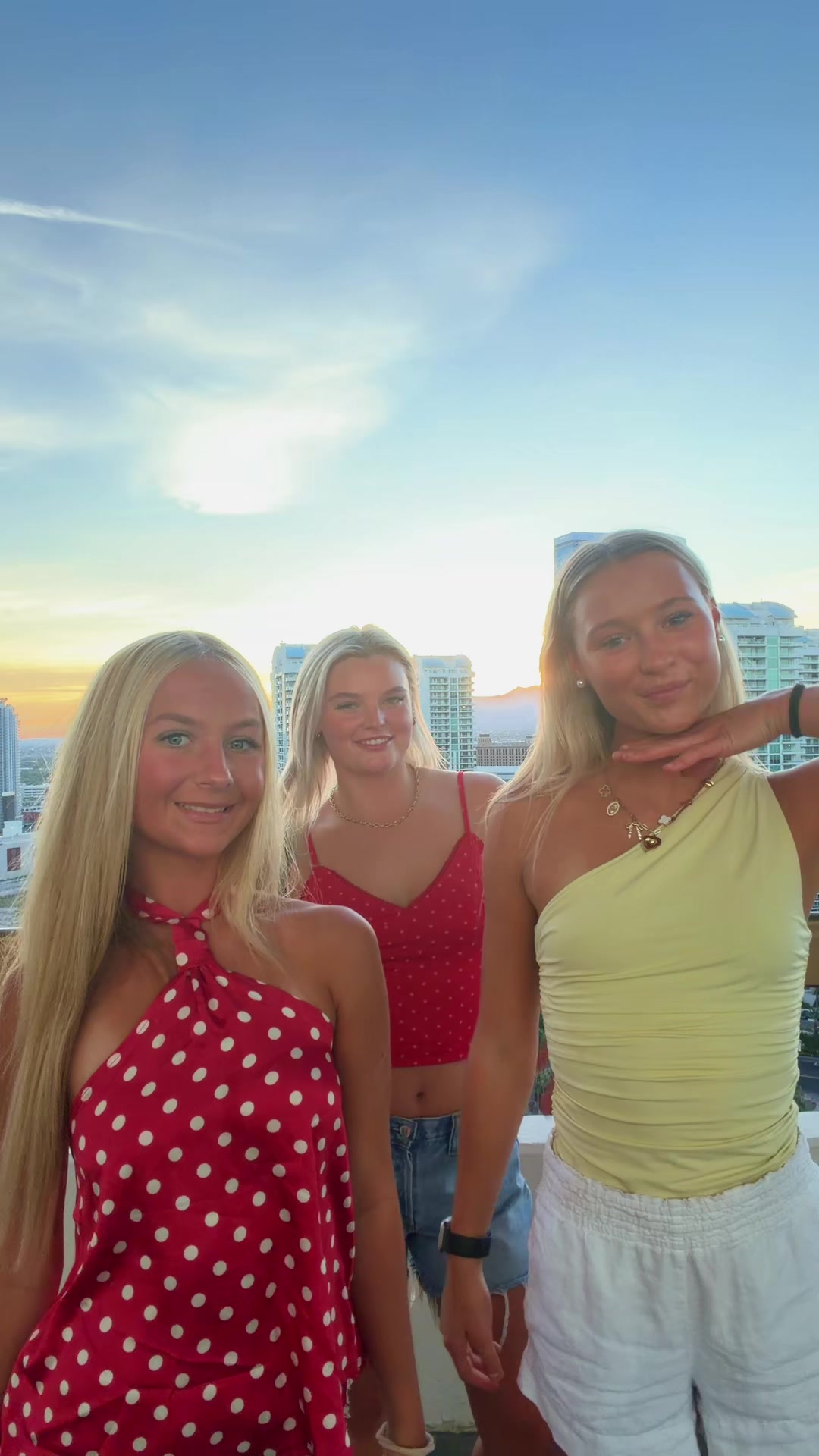 @halliegreen_
