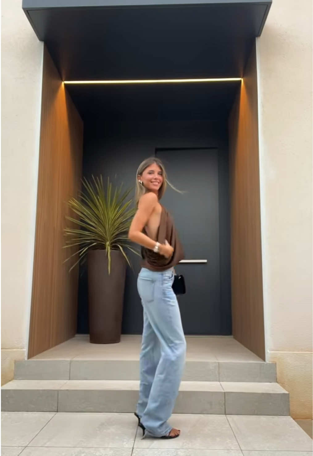 @alejandraboxc