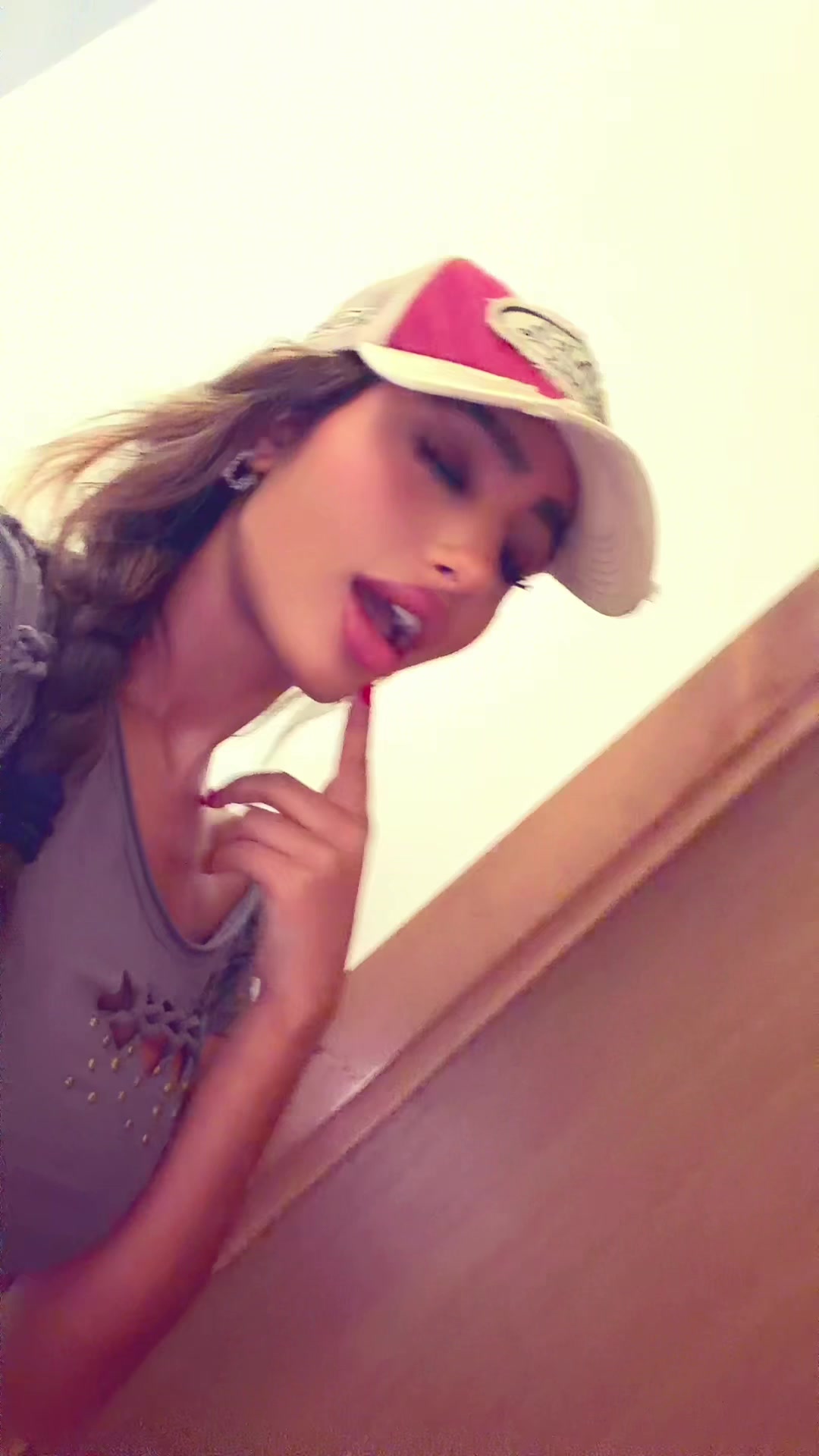 @🦋🇮🇶