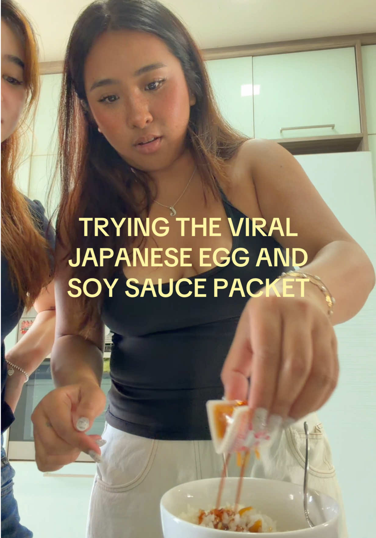 @JULIA QUYNH