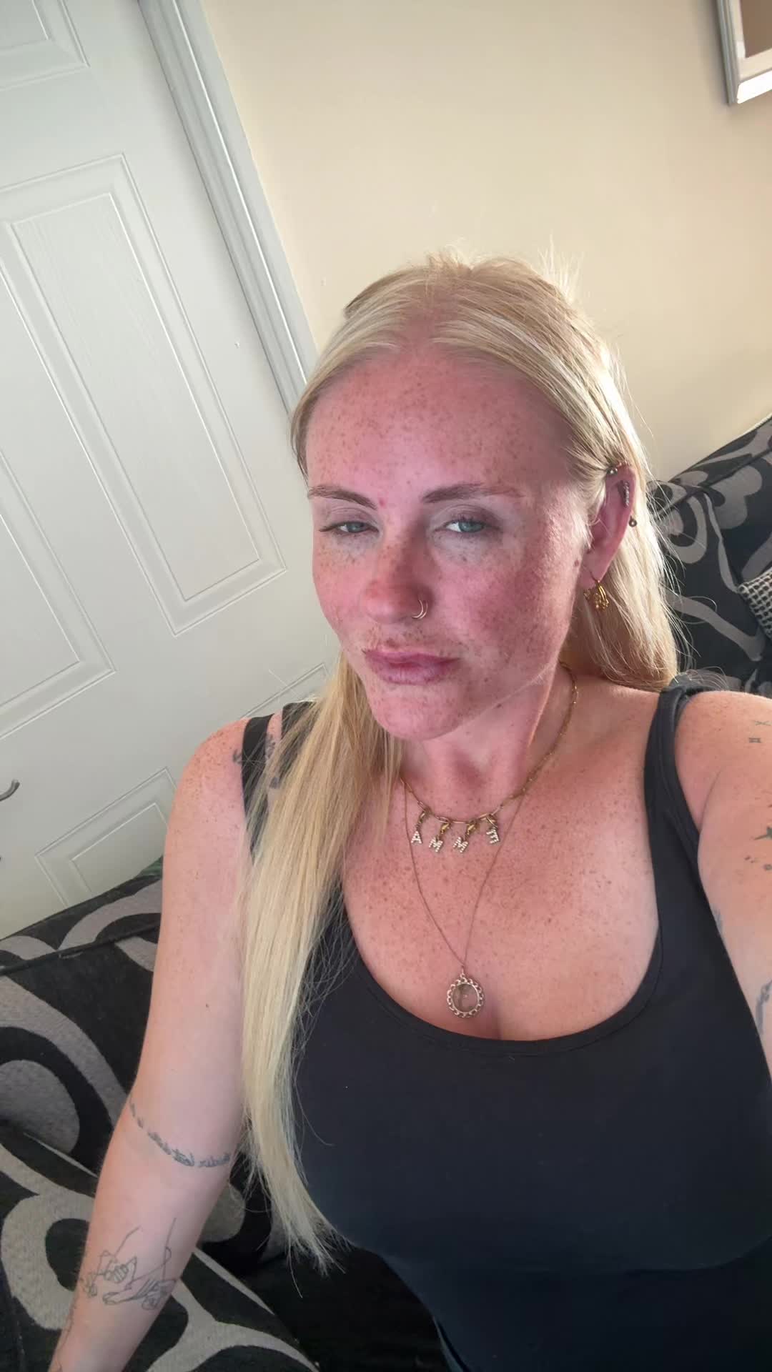 @Trueblondie