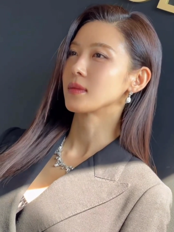 @Ha Jiwon Focus
