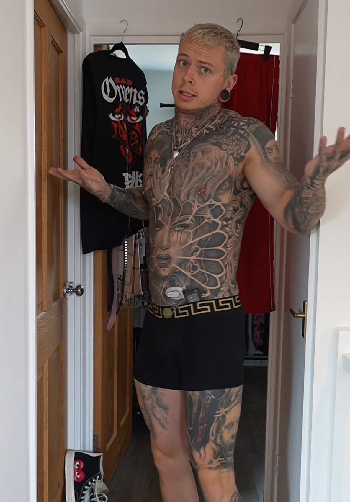 @Alister Sixx 🖤🦇