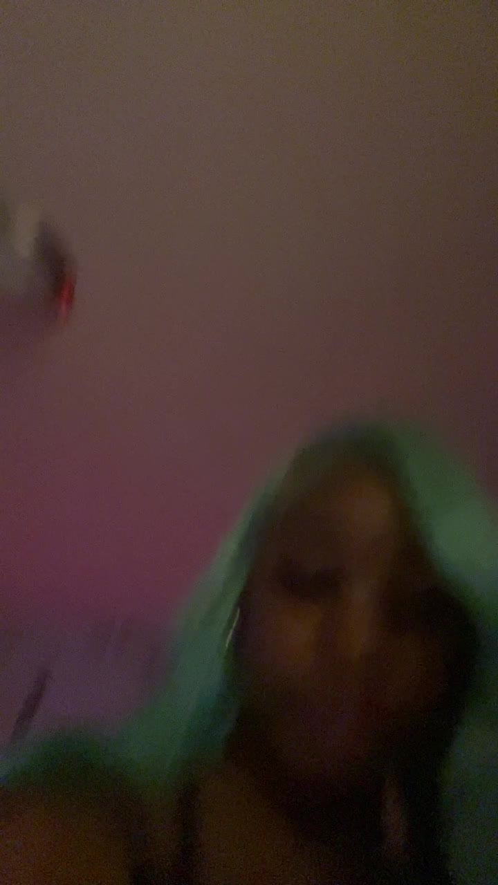 @whotffissbriannaa