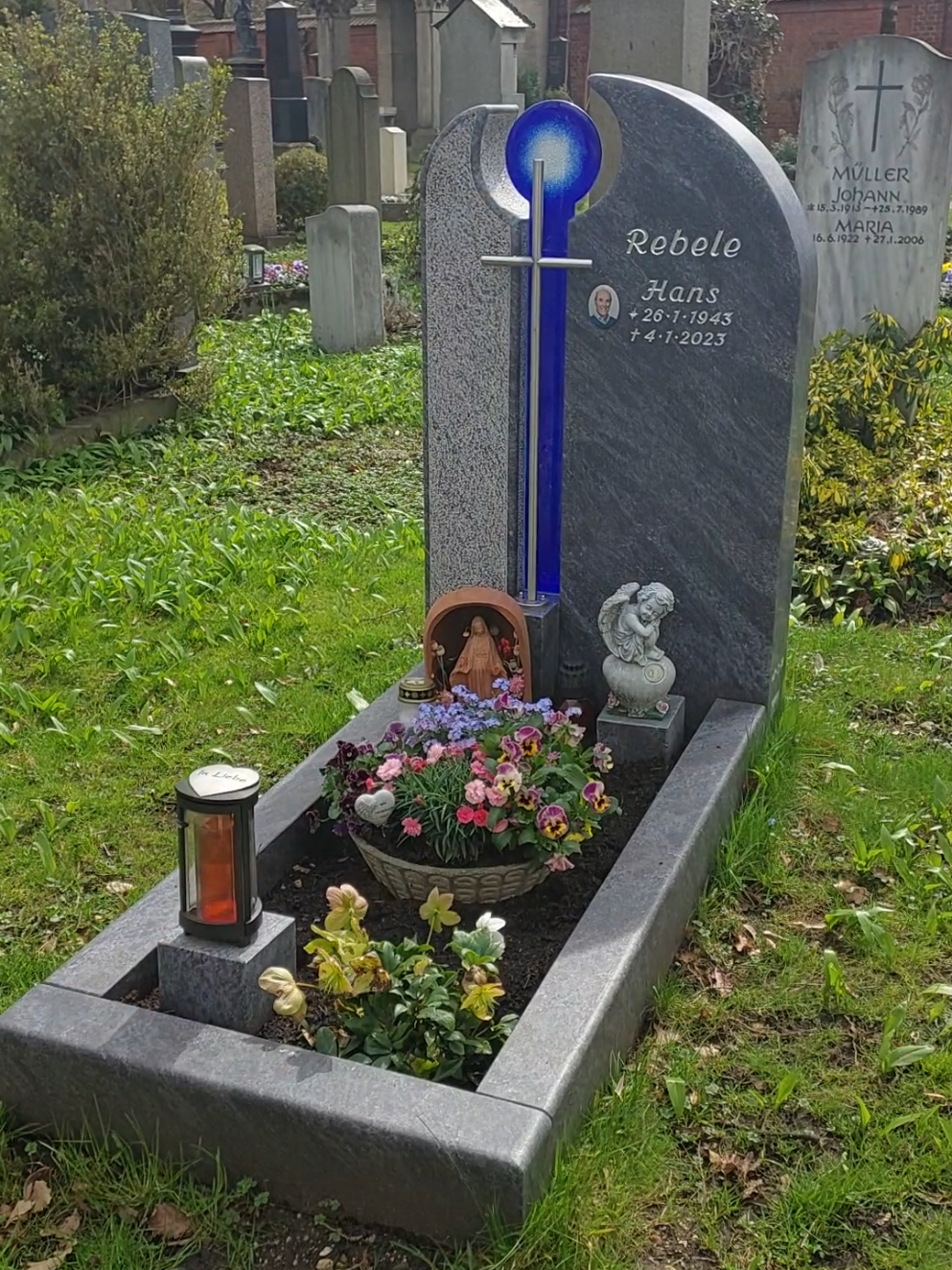 @Friedhof.Karl