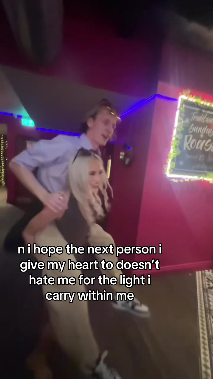 @claudia