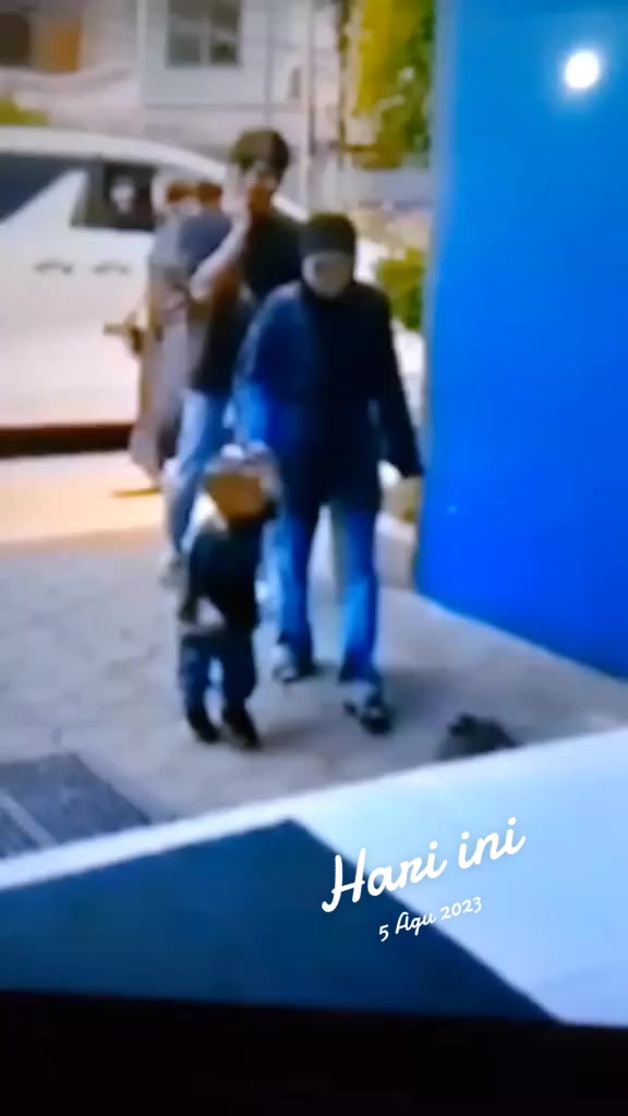 @Bu RT 01