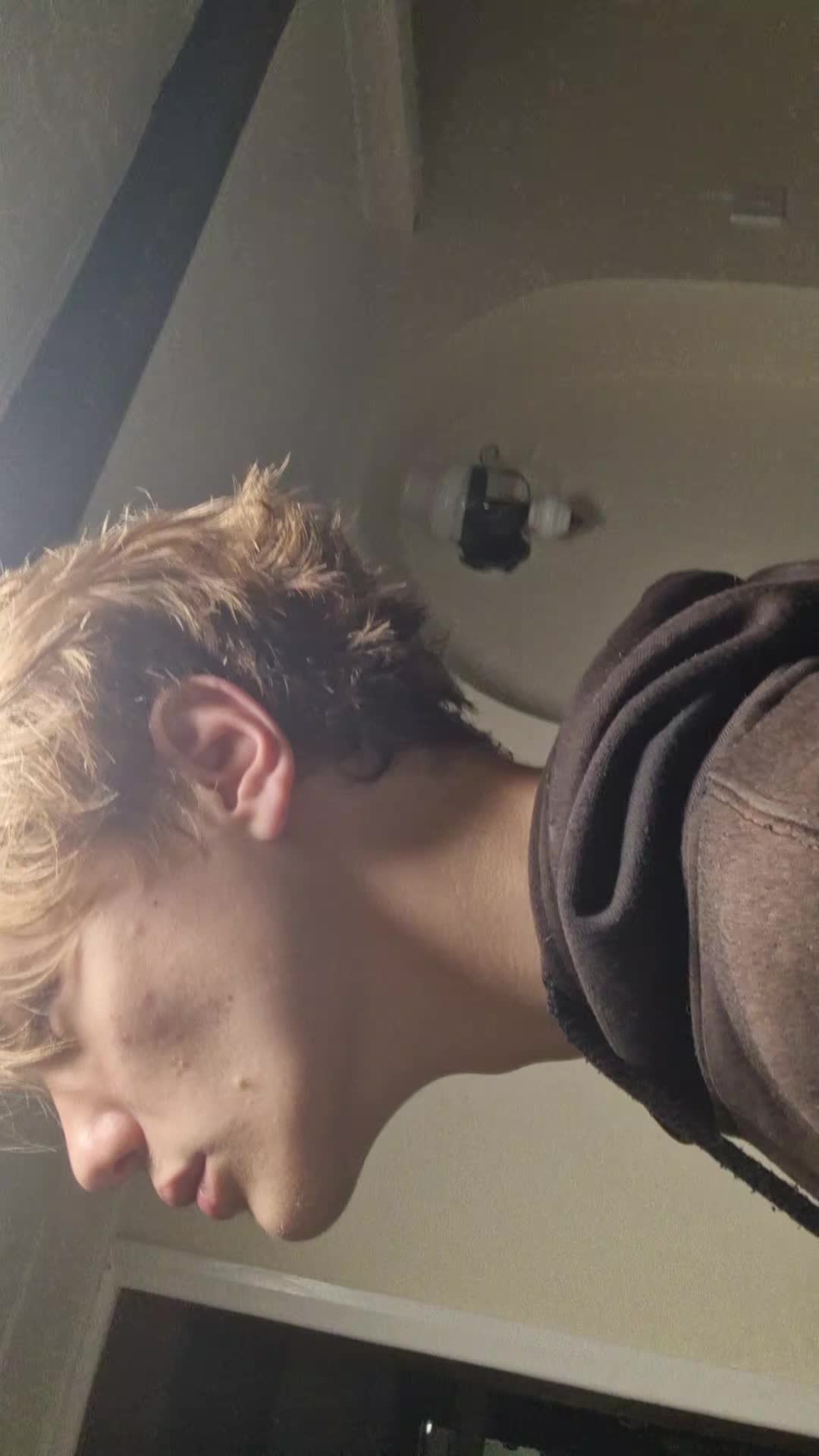@ghostez32