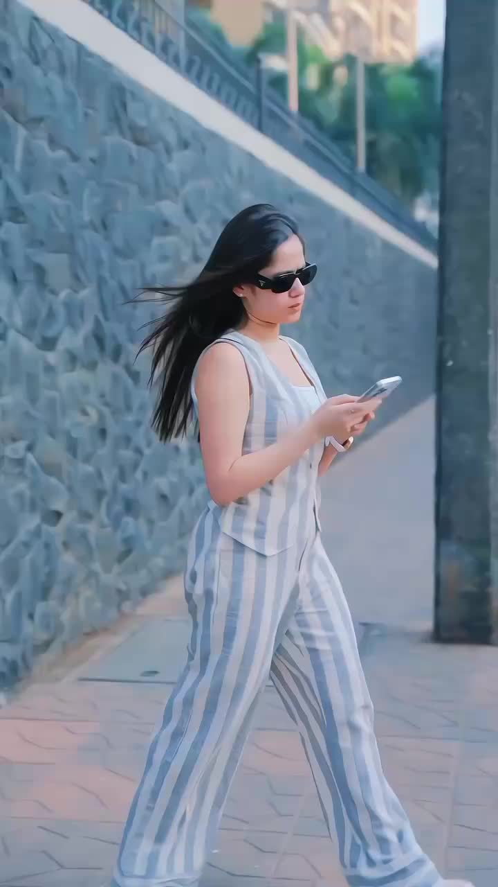 @Daniella ferrari
