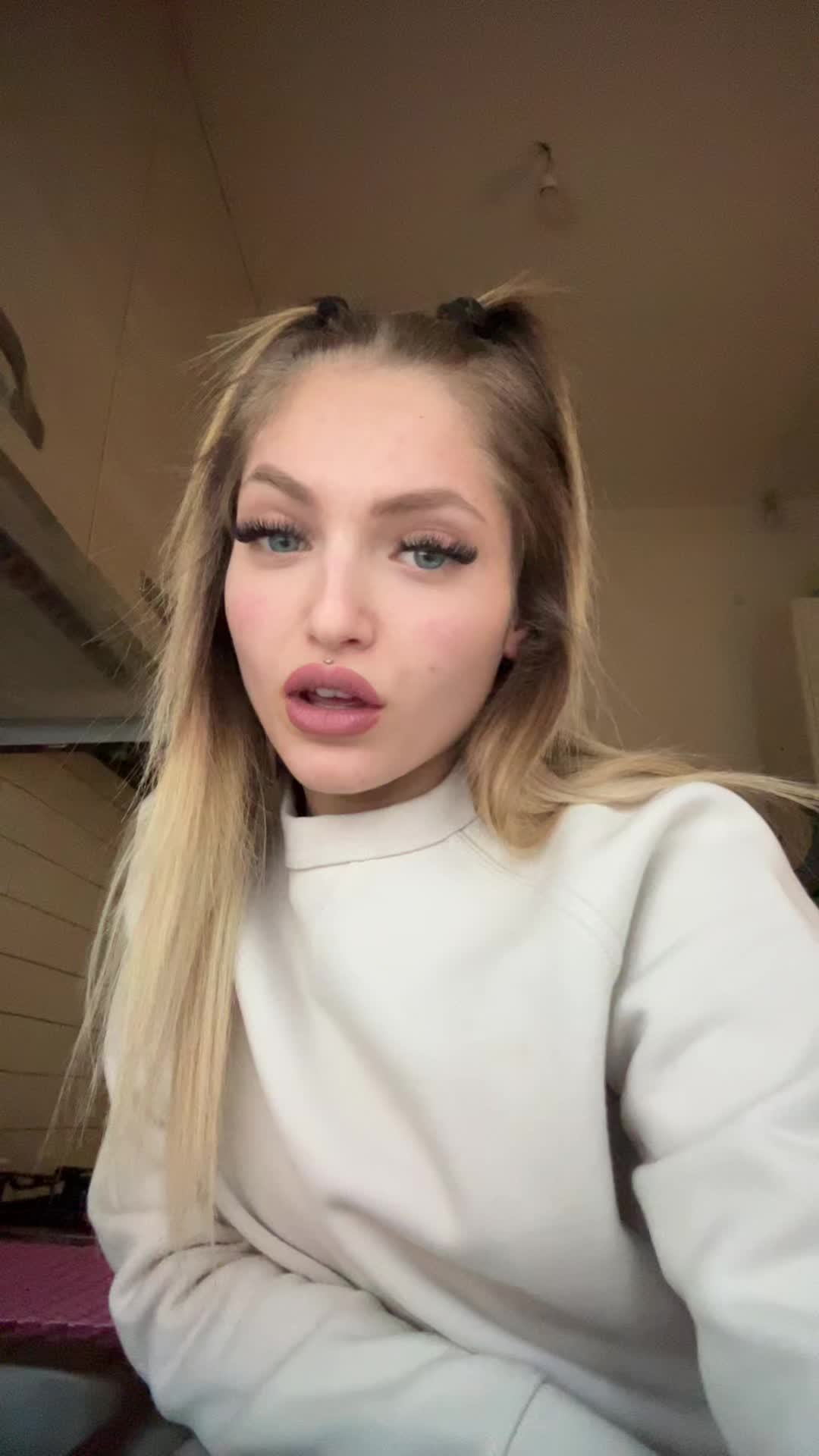 @Labionda00