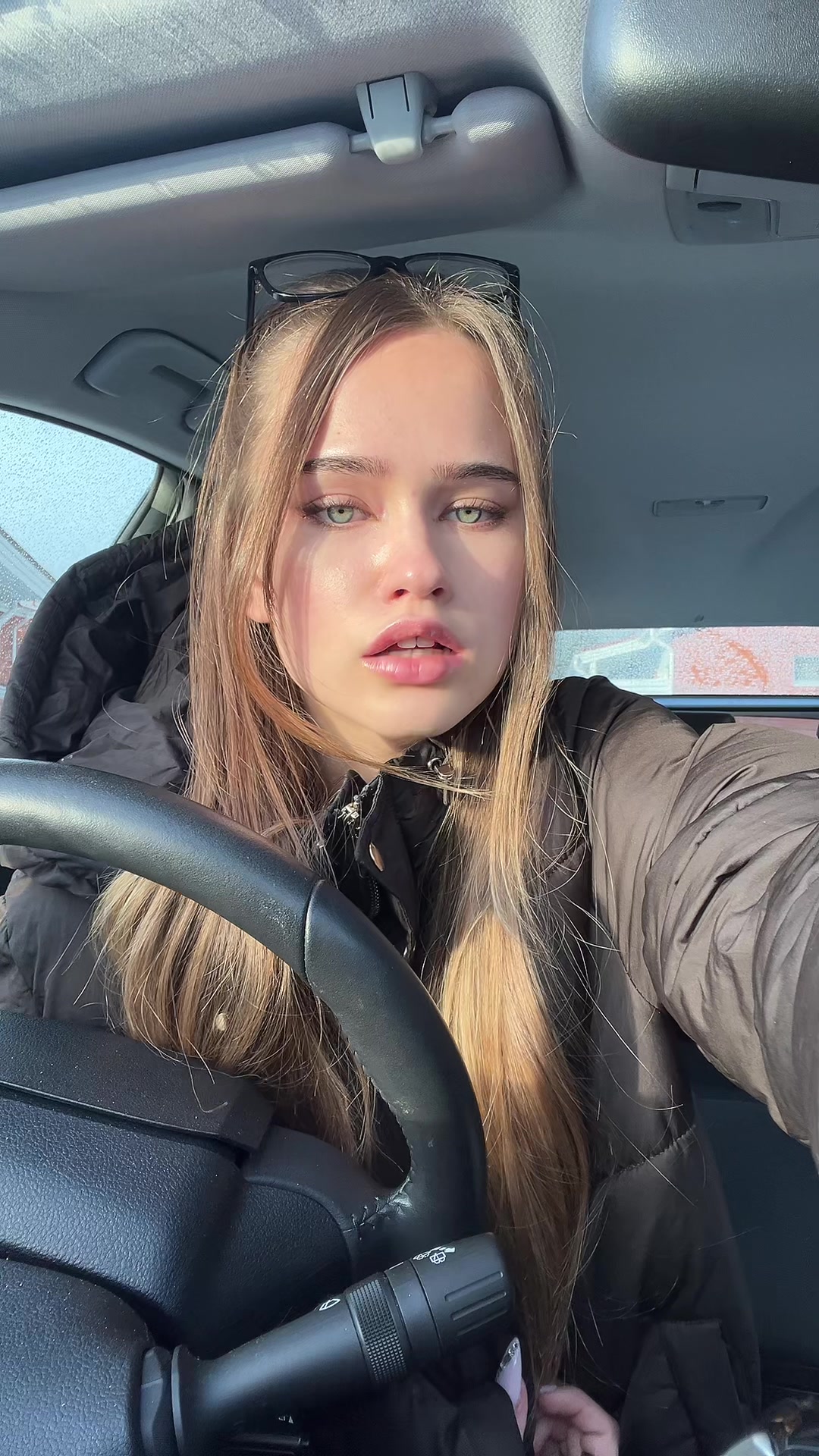 @nia