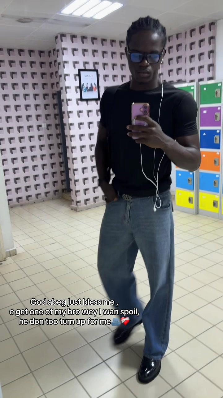 @BLAK_BROS