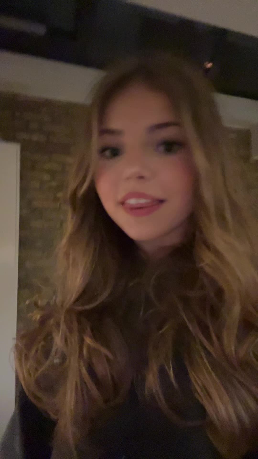 @violavalentine.a
