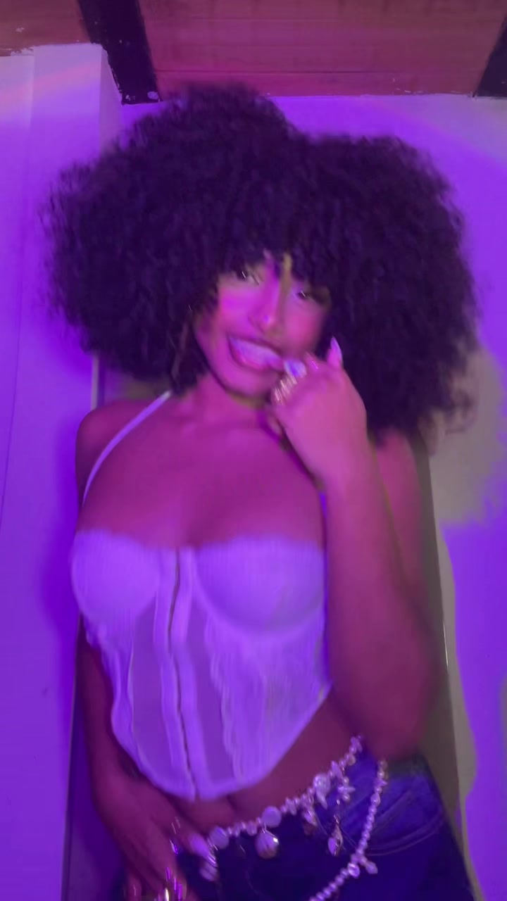 @leiley__