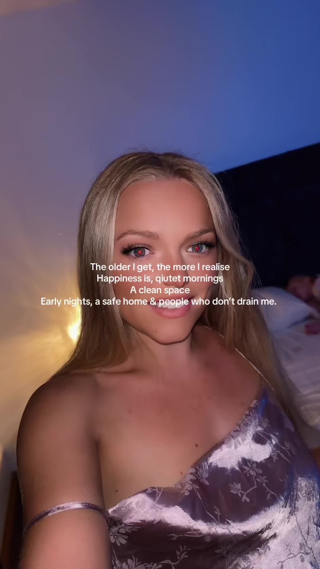 @🐝