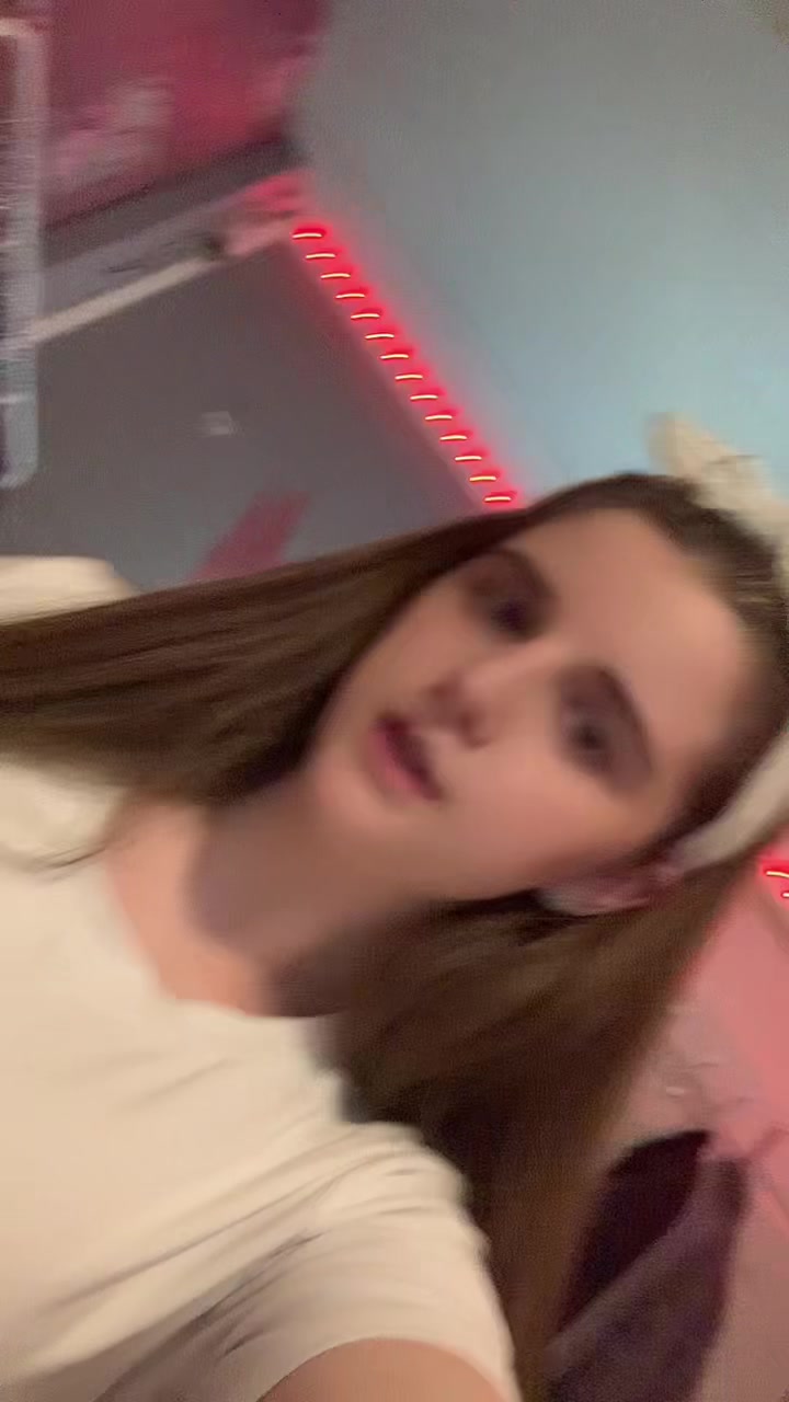 @๐ธ๐ผkallie-grace clarke๐ธ๐ผ