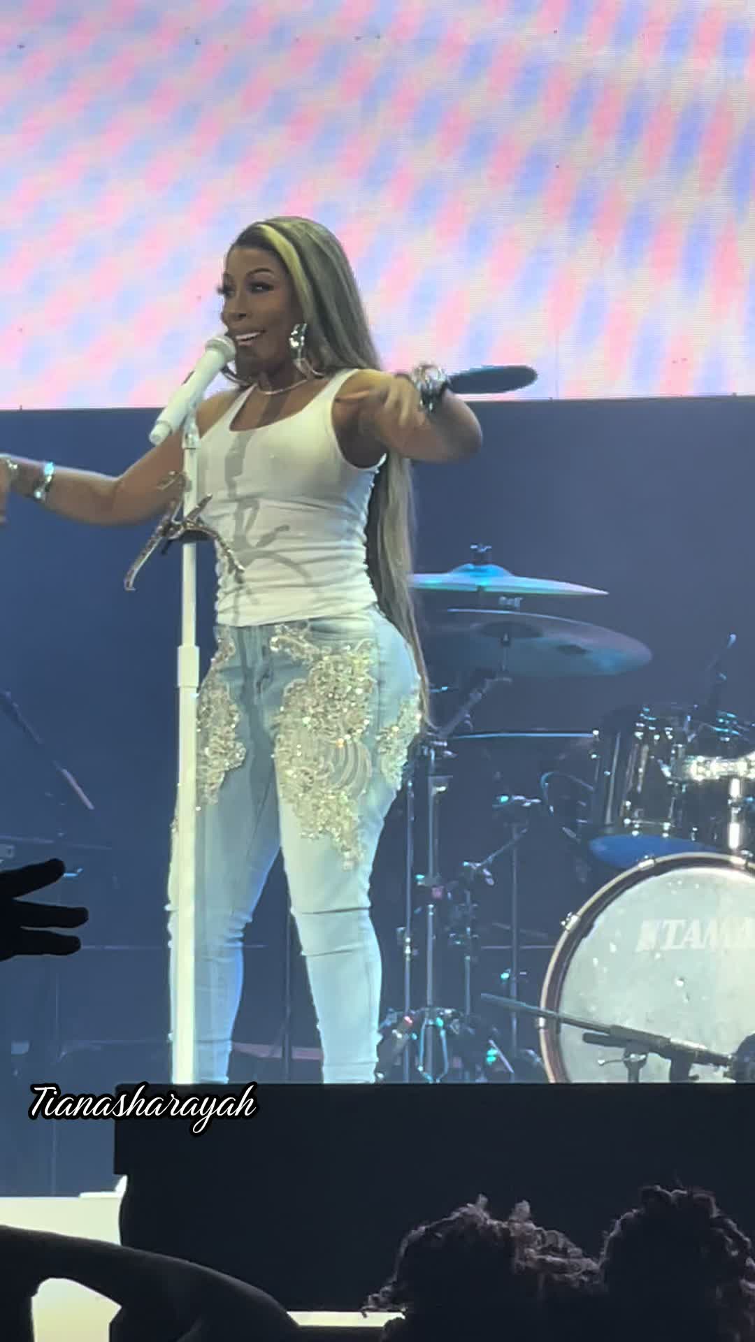 @tianasharayah